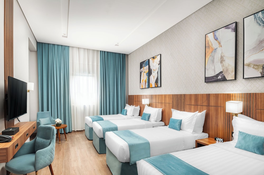 Quadruple Room - Photo 1