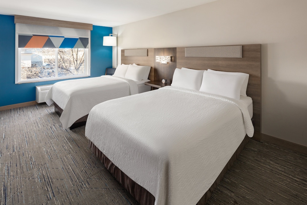Room, Multiple Beds - Photo 2