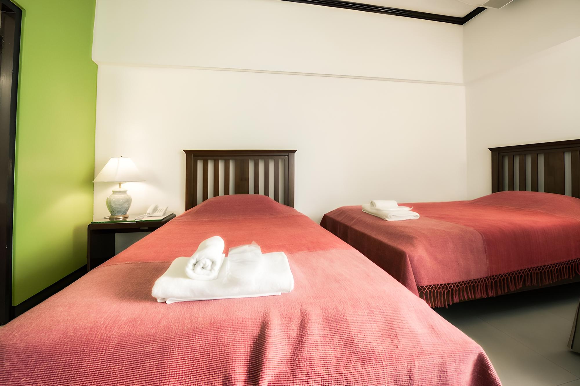 Deluxe Triple Room photo 2