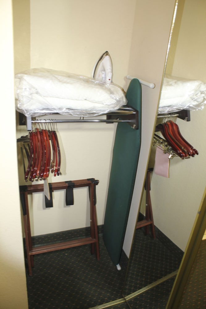 Room, Accessible, Bathtub