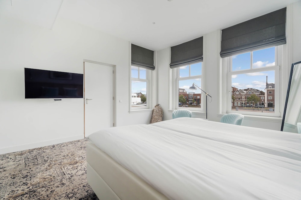 Superior Double Room, 1 King Bed, Bathtub photo 2