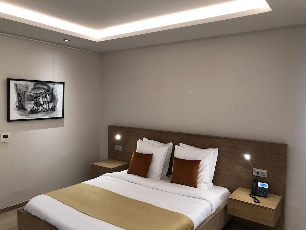 Comfort Single Room, City View