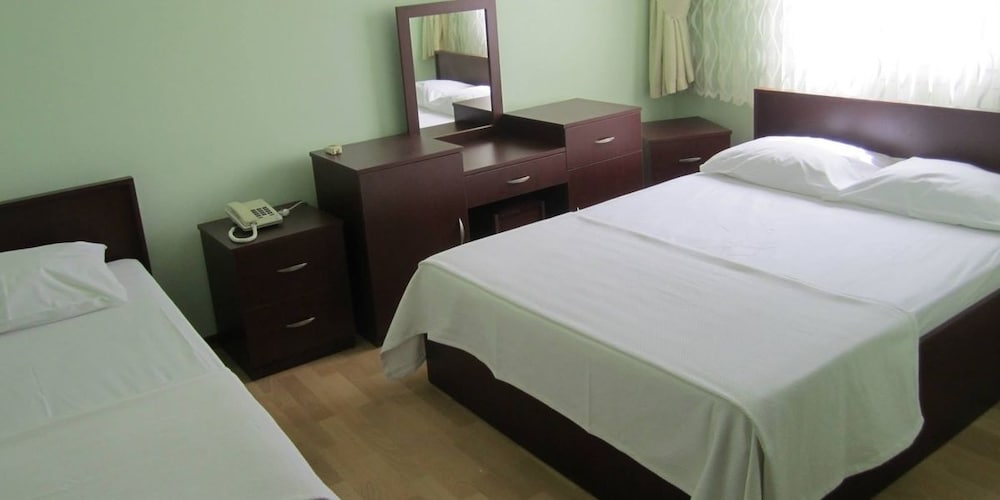 Comfort Triple Room, Garden View photo 1