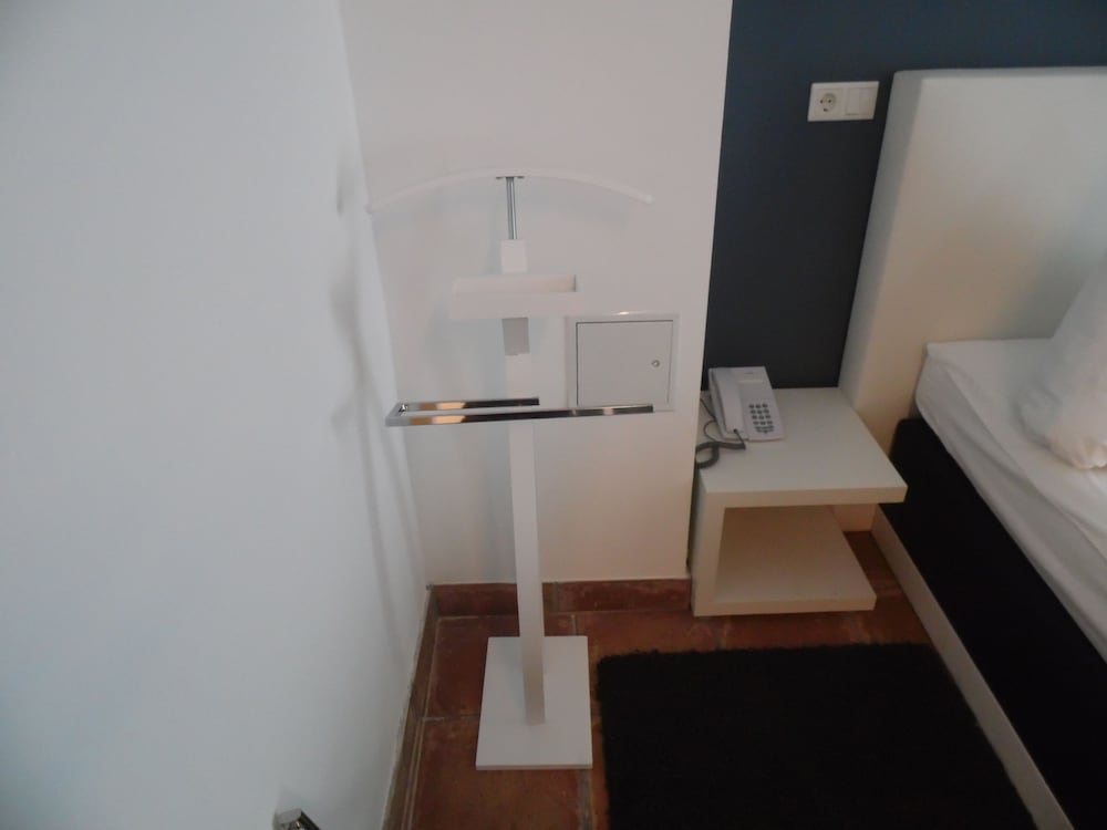 Double Room - Photo 19