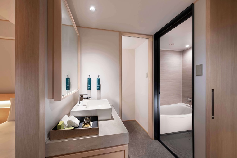 TWIN DELUXE ROOM NON SMOKING - Photo 5
