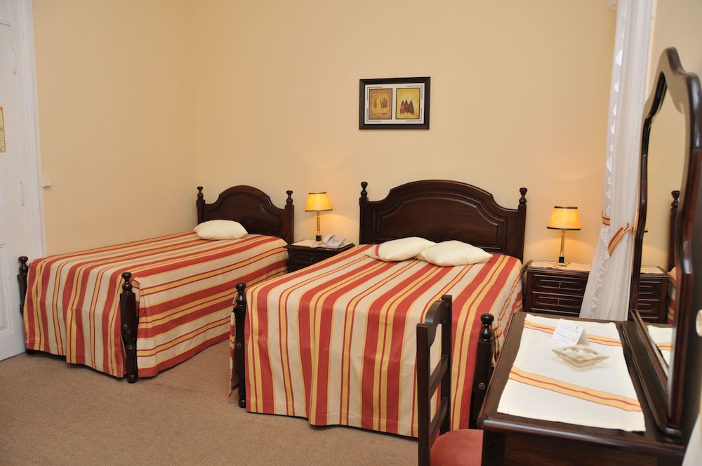 Standard Double or Twin Room photo 2