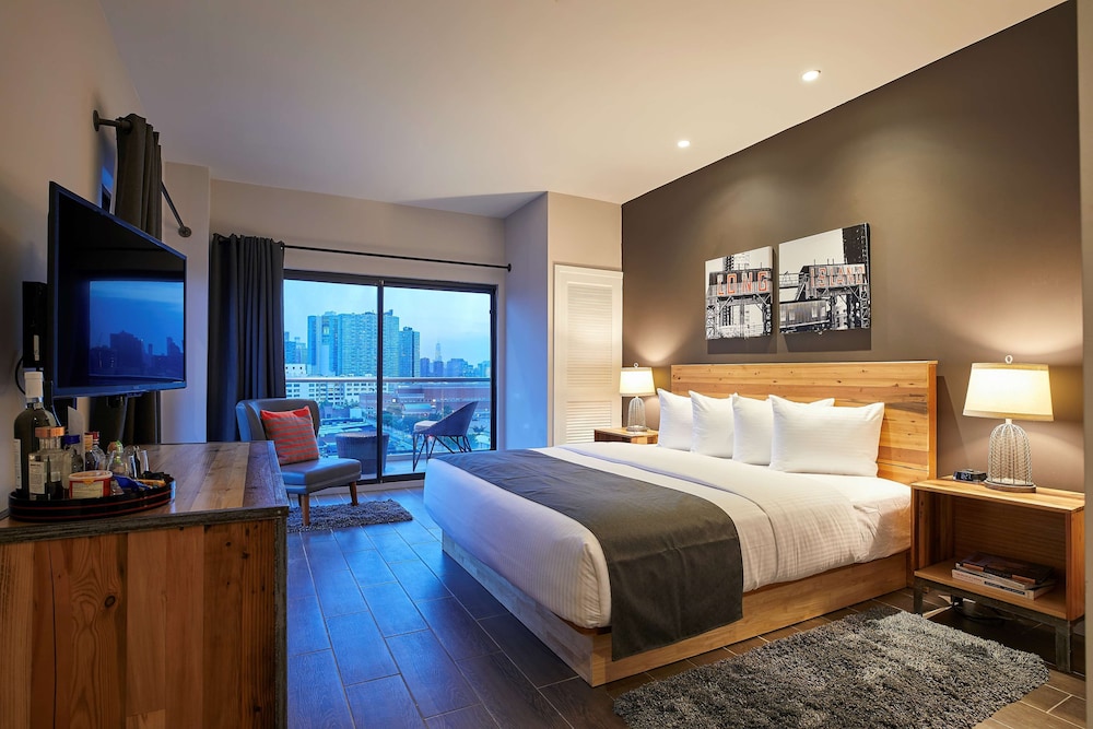Studio Suite, 1 King Bed, Accessible, Non Smoking photo 2