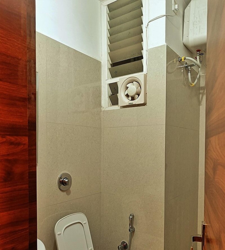 Executive Double or Twin Room - Photo 15