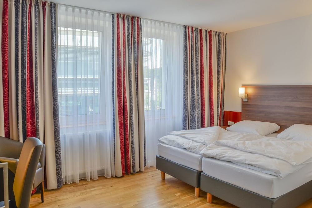 Double or Twin Room photo 3