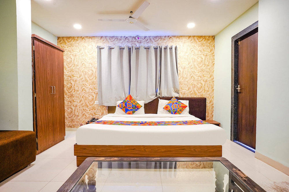 Deluxe Room - Photo 3