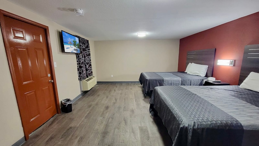 Suite Double Bed (1 King & 1 Queen)