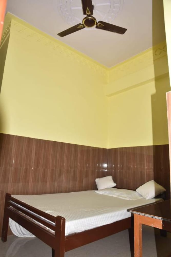 Deluxe Single Room photo 3