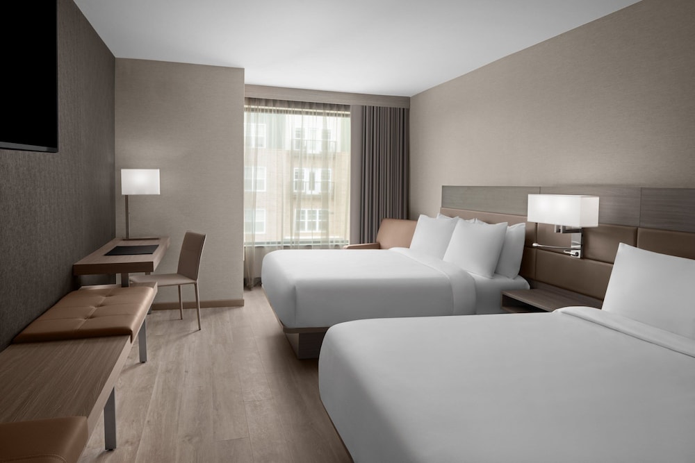 Room, 2 Queen Beds - Photo 1