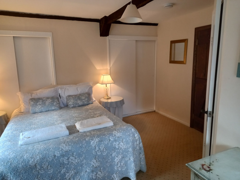 Superior Double Room, Private Bathroom - Photo 5
