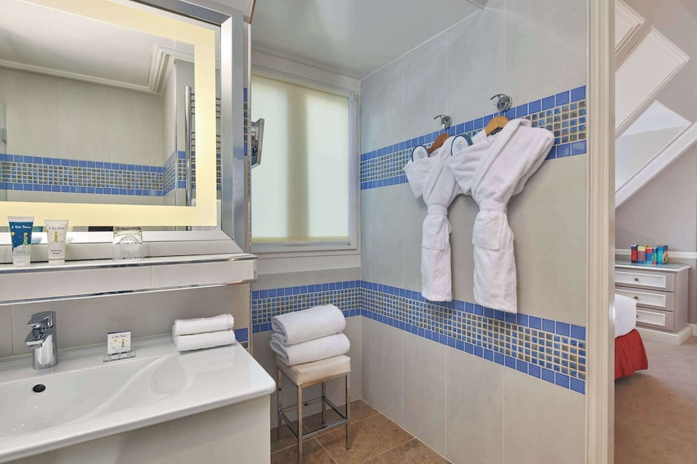 Parisian Suite Parisian Suite