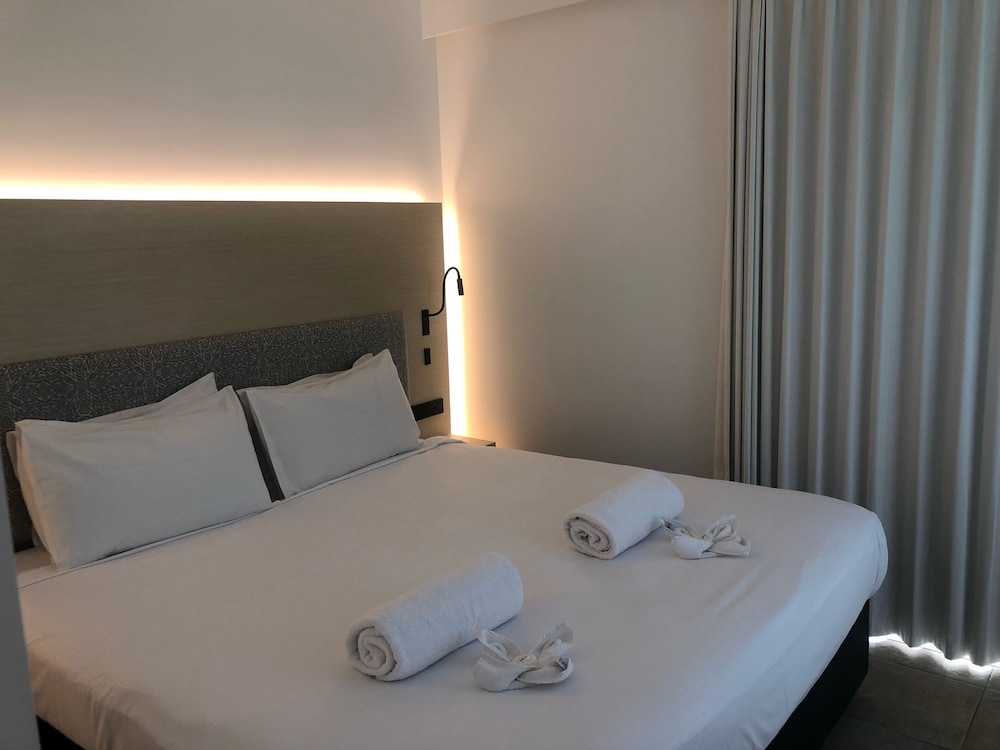 Scenic View Studio Apartment photo 2