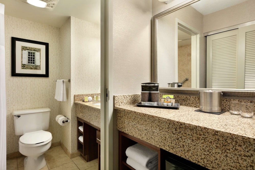 King 2 Room Suite - Photo 5