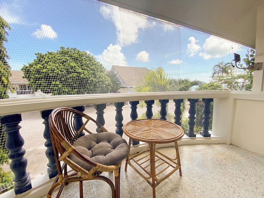 Deluxe Room, Balcony photo 2