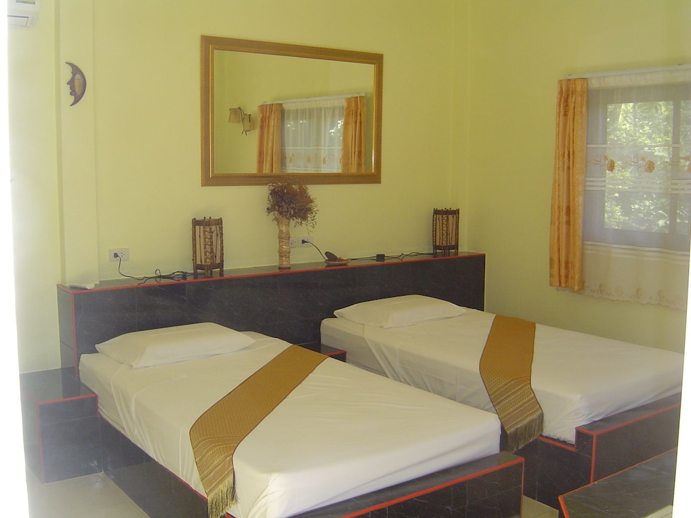 Bungalow Twin Bedroom