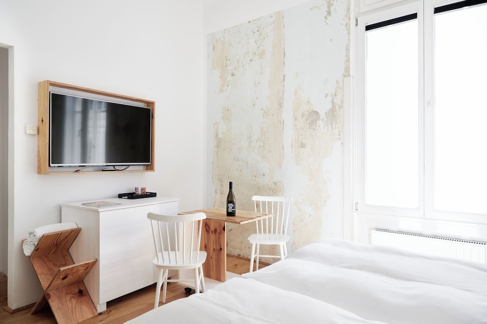 Independent Room - Photo 3