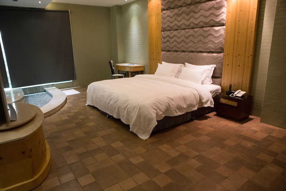 Platium Suite photo 2