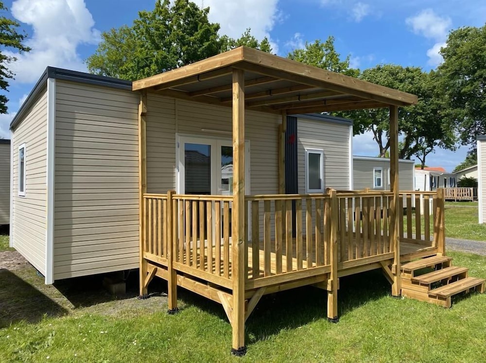 Mobile Home photo 2