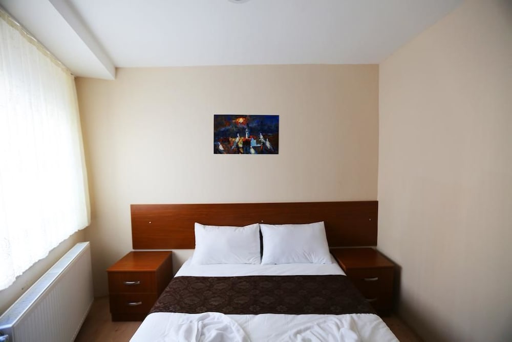 Apartment photo 1