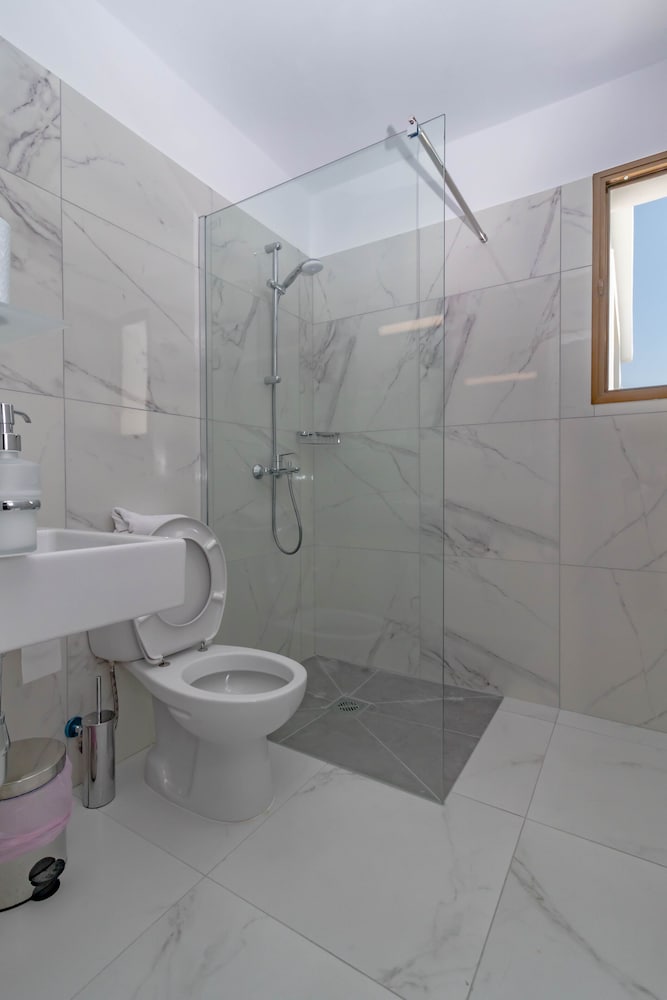 Apartment, 1 Bedroom, Sea View photo 2