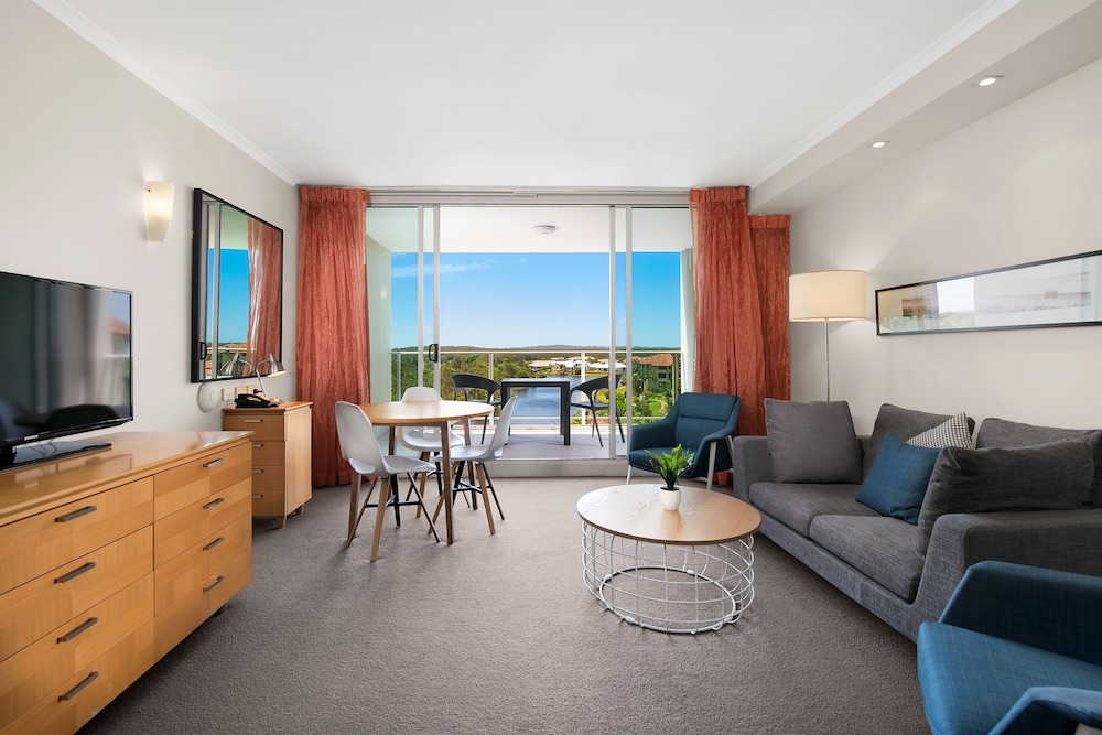 1 Bedroom Apartment photo 2