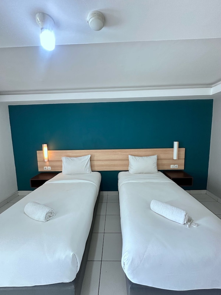 Deluxe Twin Room - Photo 1