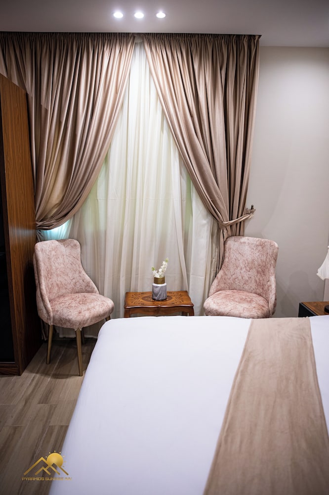 Deluxe Double or Twin Room - Photo 18