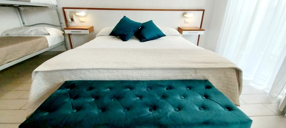 Quadruple Room photo 1