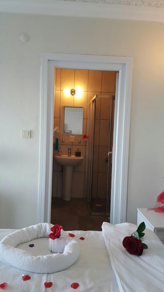 Deluxe Suite photo 2