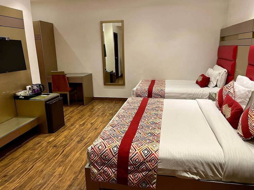 Executive Triple Room photo 3