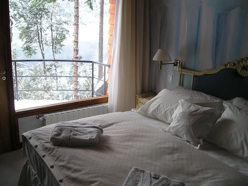Junior Double Room
