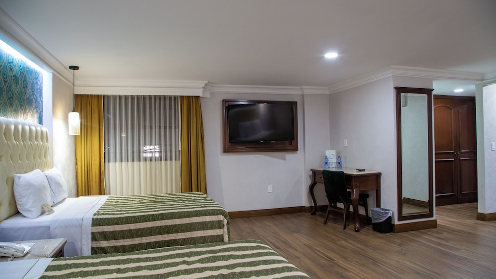 Suite, Non Smoking - Photo 8