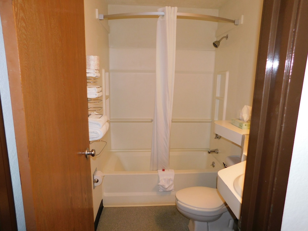 Standard Double Room, 2 Double Beds, Refrigerator & Microwave - Photo 6