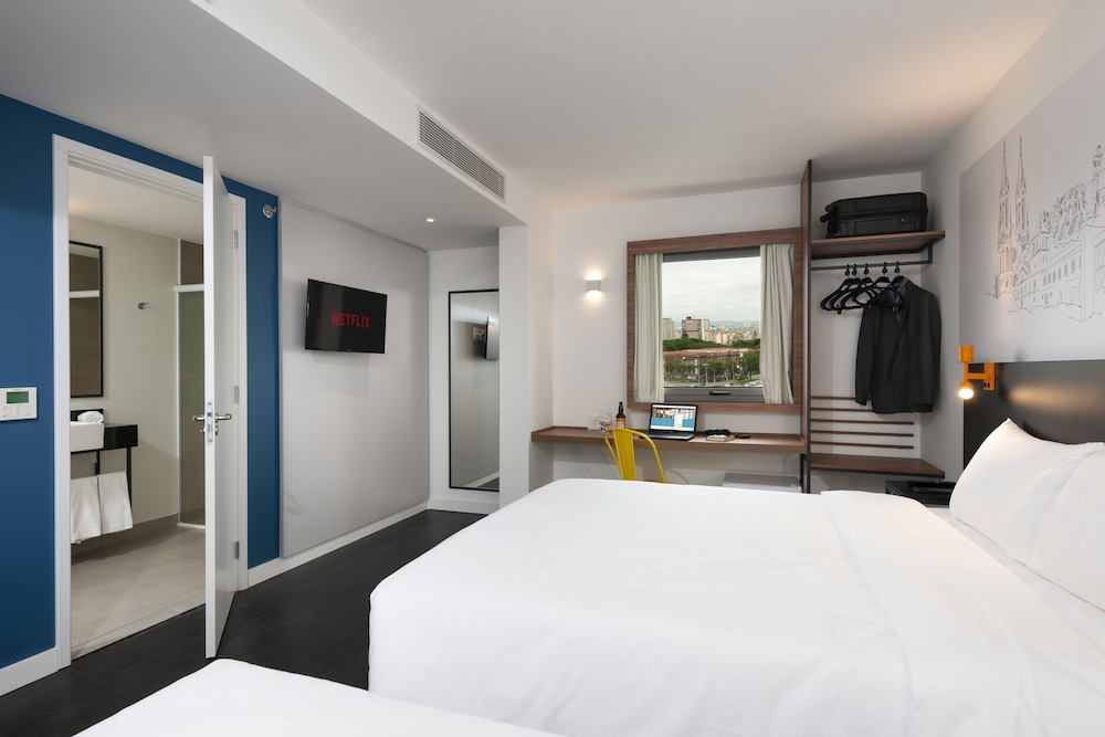 Standard Double Room - Photo 2