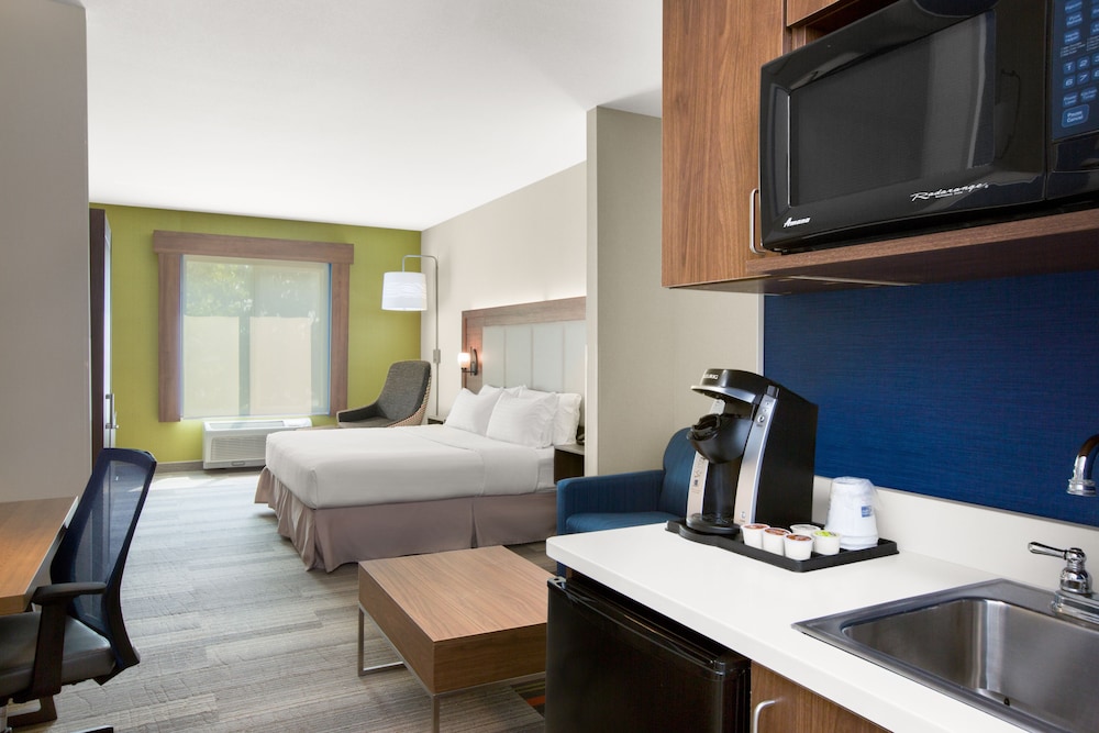 Standard Room, 1 King Bed, Accessible, Jetted Tub (Mobility, Bathtub) - Photo 4
