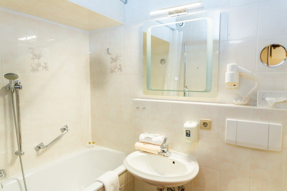 Suite, 1 Bedroom, Balcony, Mountain View photo 2