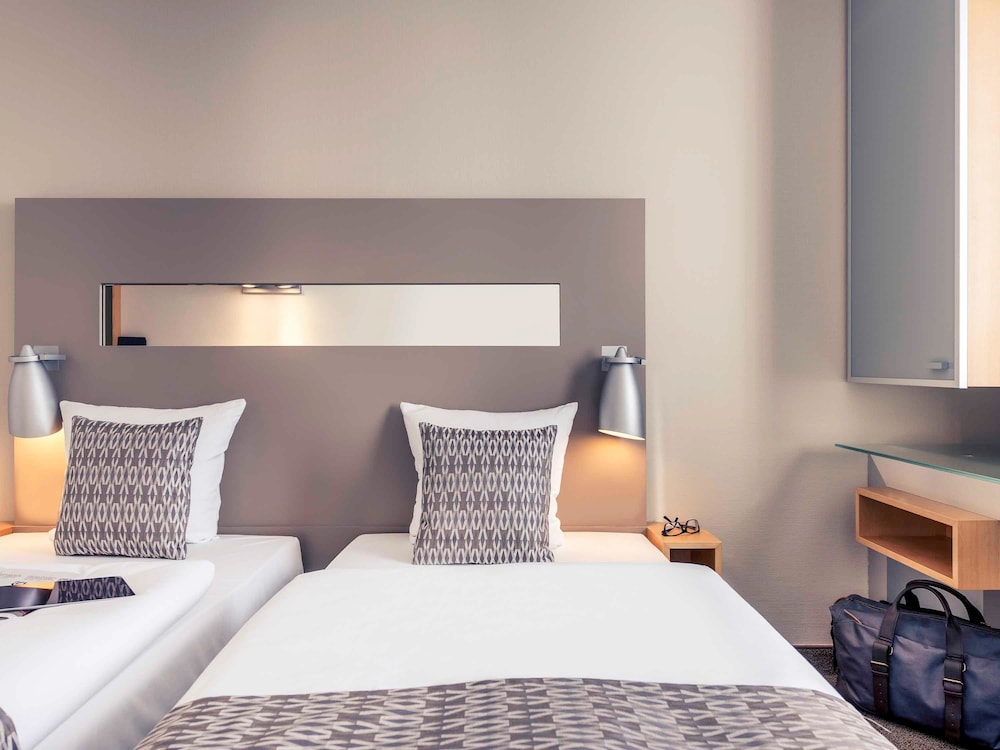 Standard Room, 2 Twin Beds - Photo 2