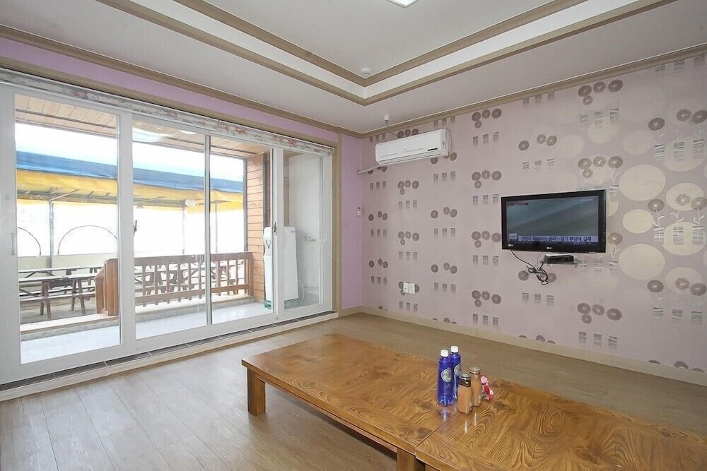 Room (Haedote) - Photo 1