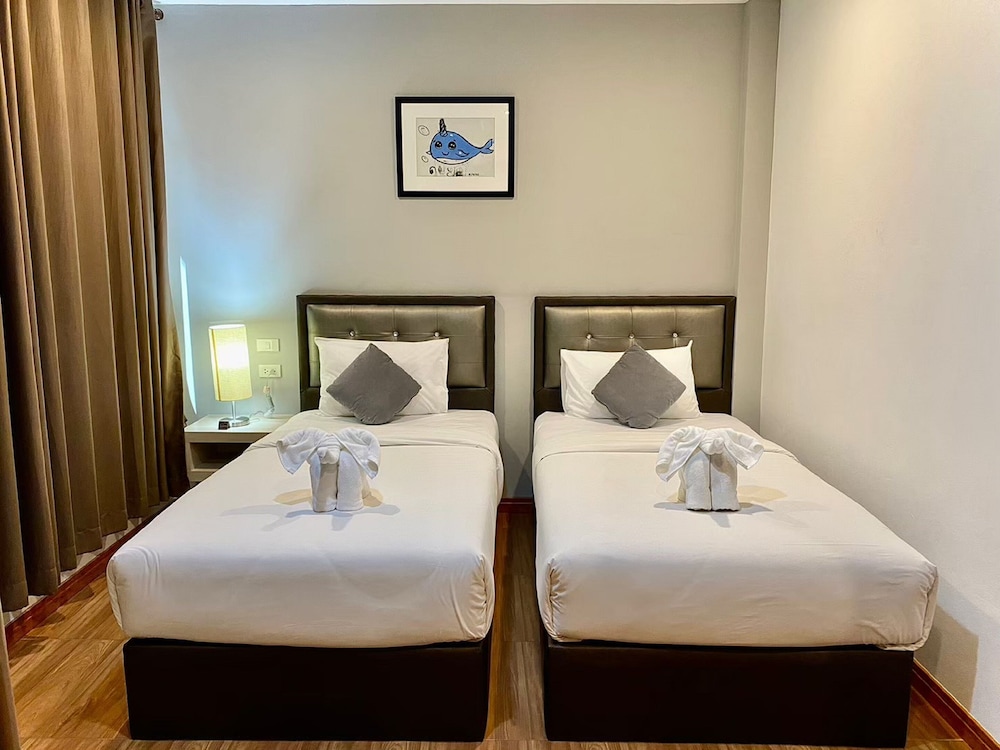Deluxe Twin Room - Photo 1