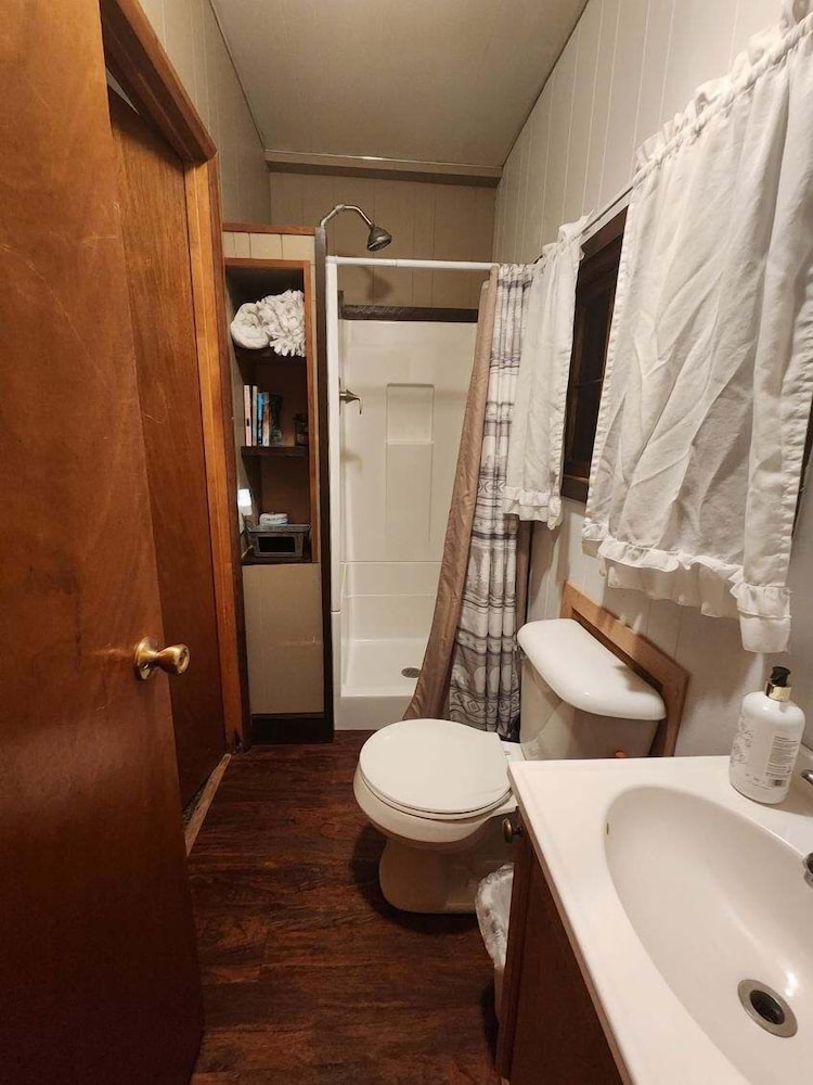 Traditional Cabin photo 2