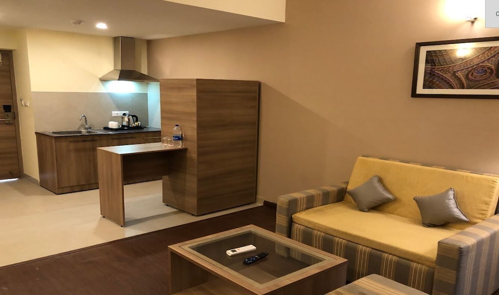 Premium Double or Twin Room - Photo 3