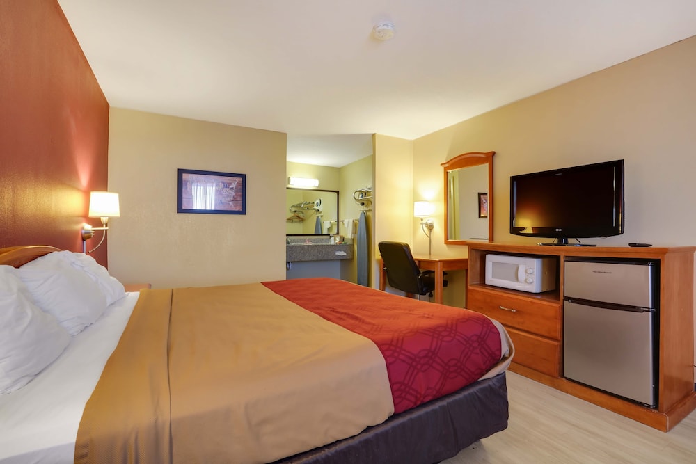 Comfort Room, 1 King Bed, Non Smoking - Photo 2