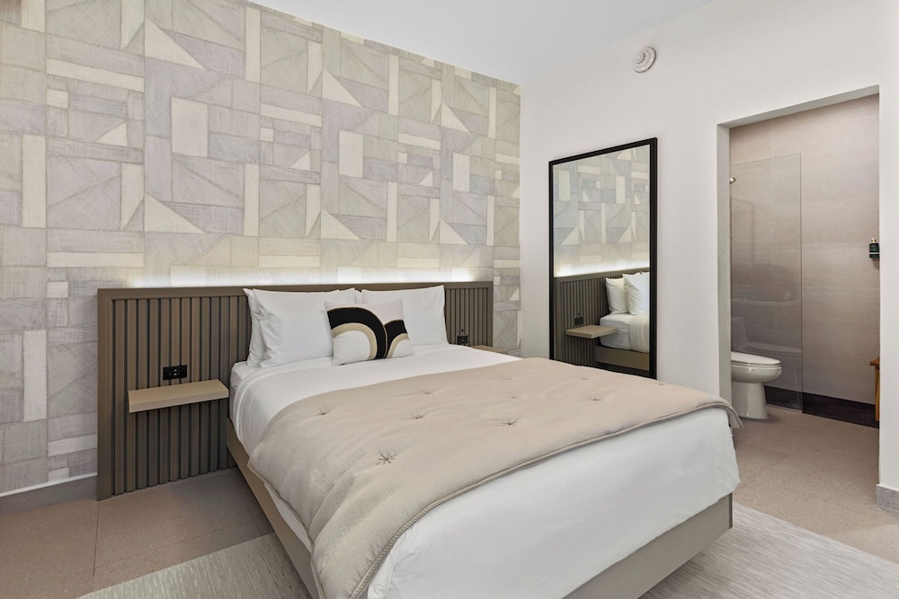Premium Room, 1 Queen Bed