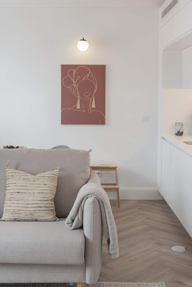 Comfort Apartment, 1 Queen Bed with Sofa bed photo 3