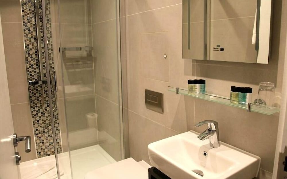 Single Room photo 2