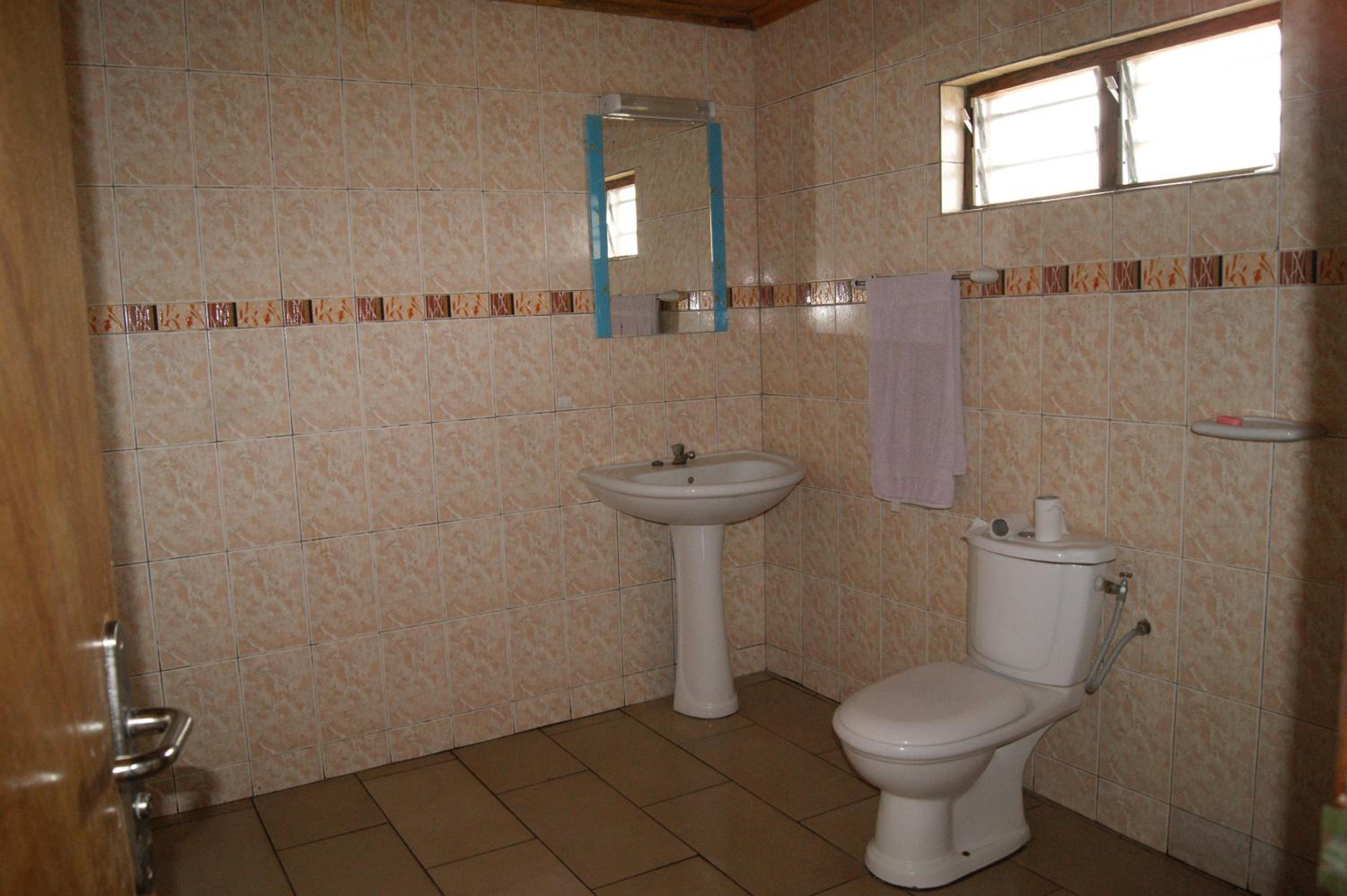 Large Double Or Twin Room photo 3